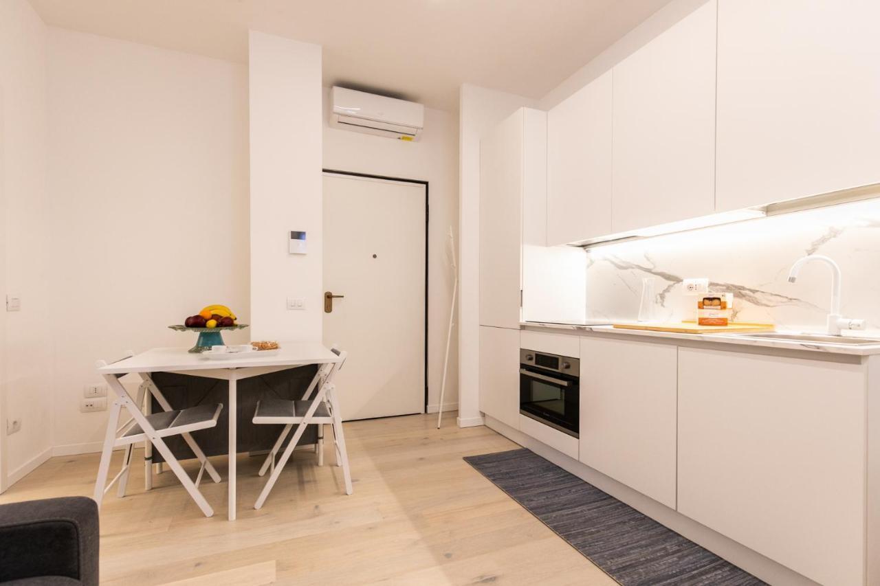 Luxury Apartment - A Due Passi Dal Centro Di Milano Eksteriør billede